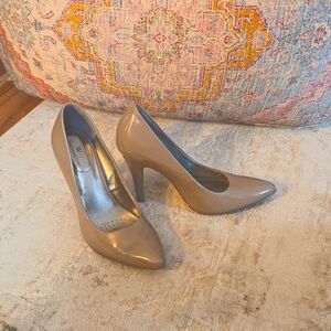 Beige pumps